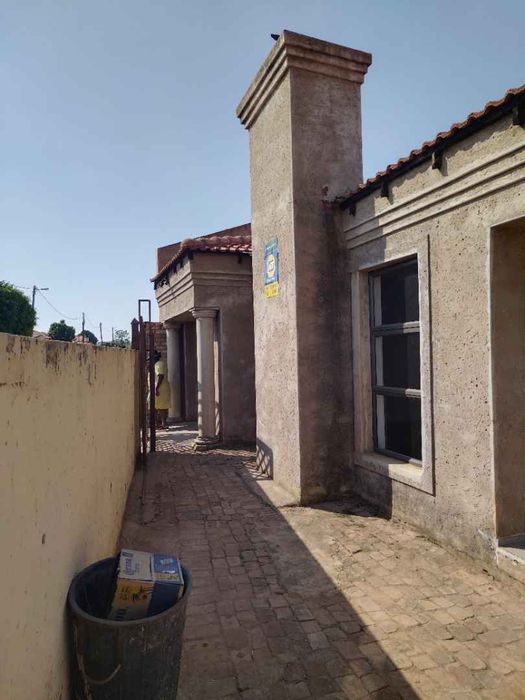 Property #2069435, House for sale in Soshanguve East
