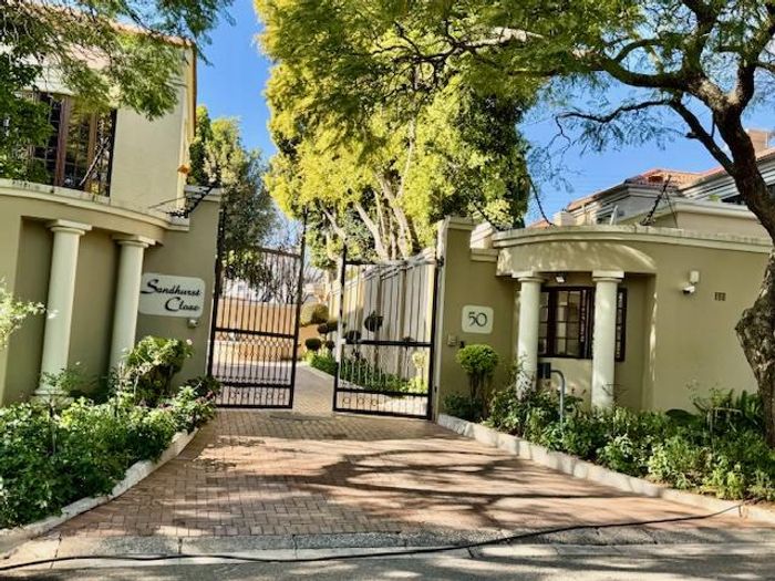 3-Bedroom Cluster To Rent in Sandhurst with pool, garden, and 24-hour security.