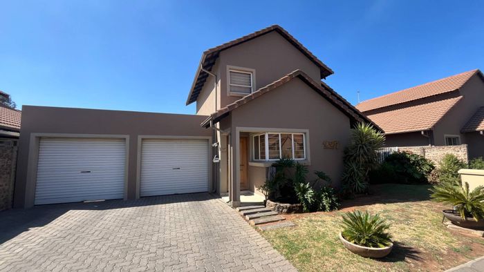 Kleinfontein Cluster For Sale: 3 Bedrooms, Private Garden, Study, Double Garage.