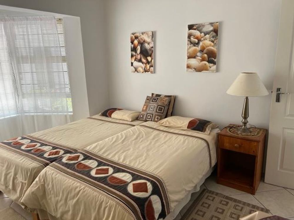 Main house bedroom 1