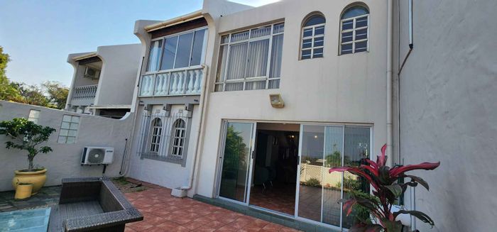 Property #2175782, Townhouse for sale in Durban North