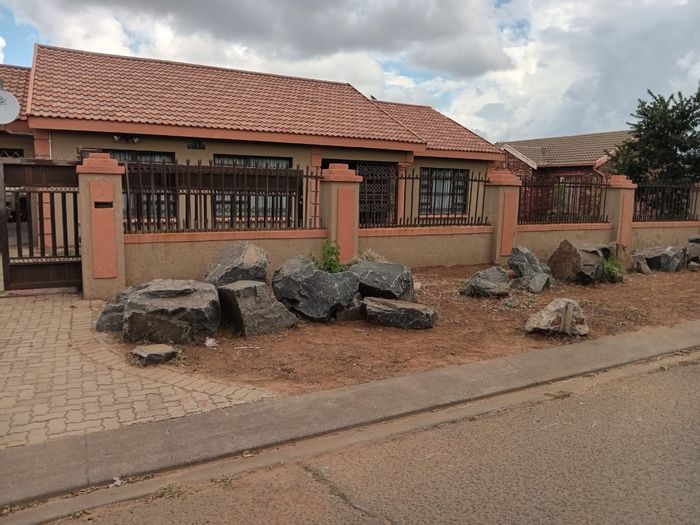 Lourierpark houses (3 properties) Home Property Group