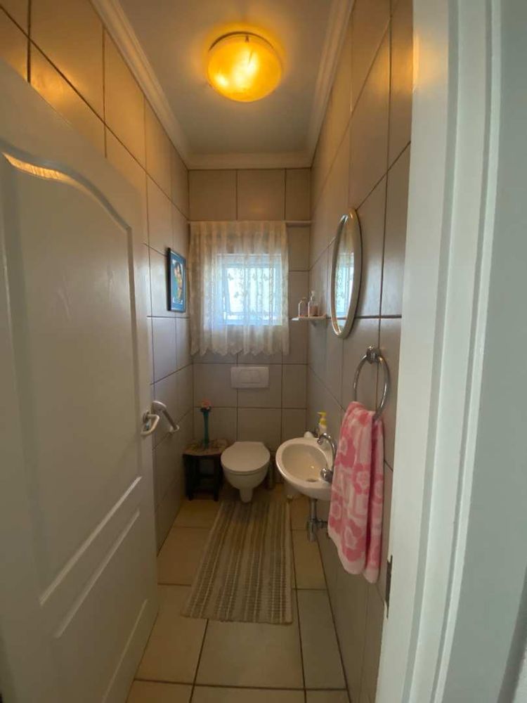 The guest toilet is easily accessible from all living areas 