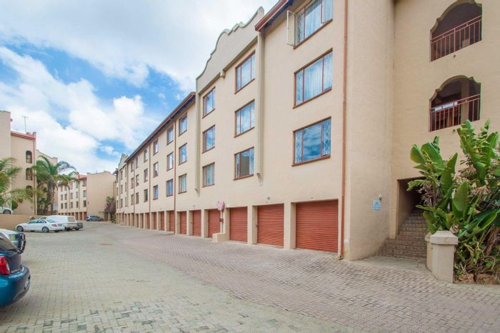 Property #2439823, Apartment Rental Monthly in Helderkruin