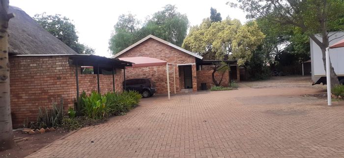 For Sale: House in Northam Central with 8 rental units and growth potential.