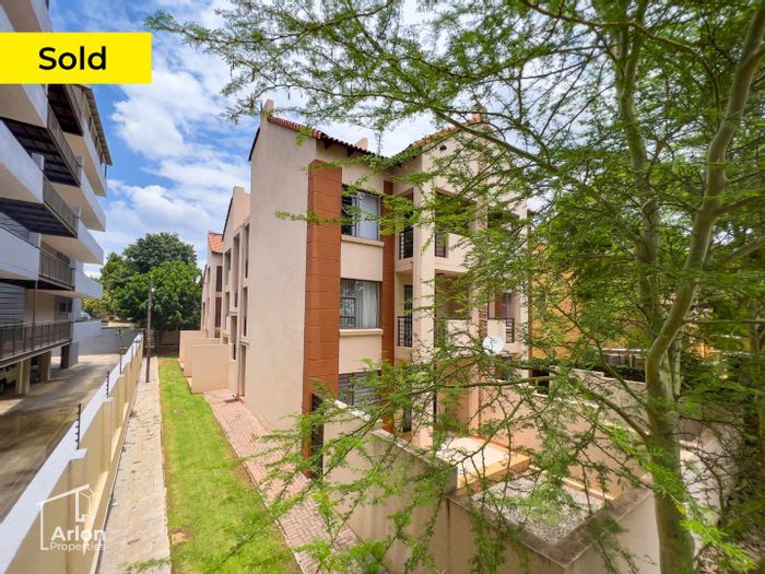 Property #2200418, Apartment for sale in Hatfield