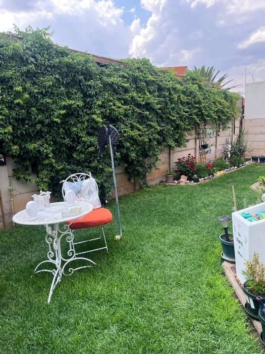 Cimbebasia House For Sale: Spacious layout, garden, double garage, family-friendly area.