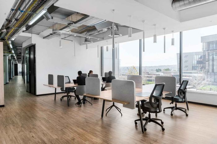 Office To Rent in Midrand Central: Private office, common area, 24/7 access.