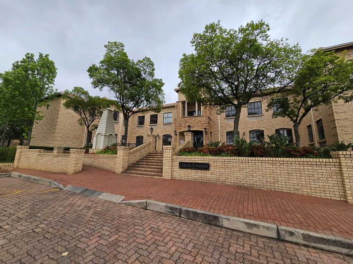 Bryanston Office To Rent: 631sqm, private kitchen, parking options, 24-hour security.