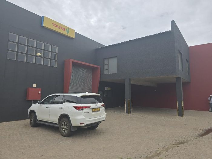 Property #2392140, Business For Sale in Lafrenz Industrial