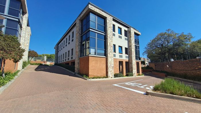 Property #2257355, Office rental monthly in Fourways