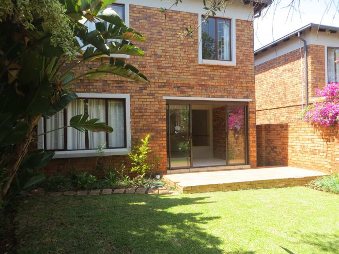Property #2217085, Townhouse for sale in Centurion Golf Estate