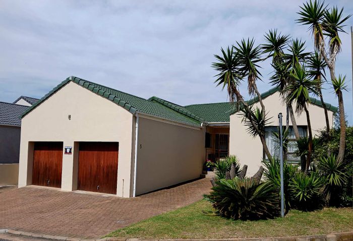 For Sale: House in Still Bay West with garden, garage, and solar power.