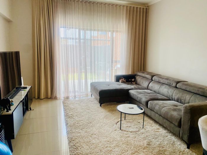 Property #2207650, Apartment rental monthly in Bryanston