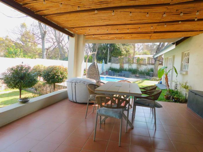Petervale House To Rent: 3 beds, pool, cottage, double garage, secure living.