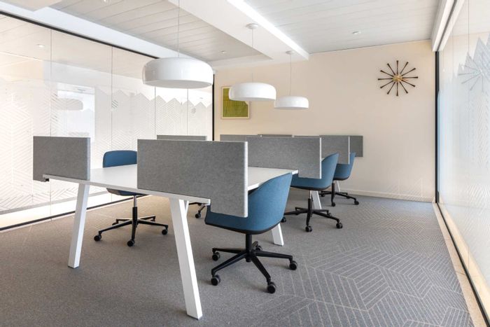 Office To Rent in Noordwyk: Flexible workspaces, meeting rooms, on-site hotel amenities.