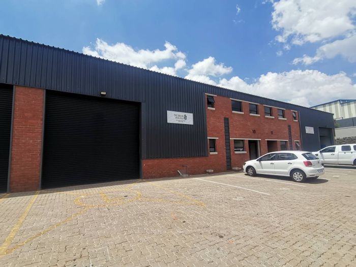 Industrial unit to rent in Halfway House with secure access and parking.