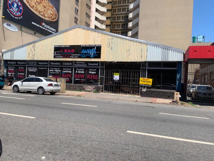 Mixed Use Warehouse To Rent in Durban Central, ideal for automotive and retail businesses.