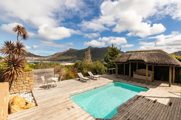 Scott Estate House For Sale: Spacious Family Home with Scenic Views and Pool