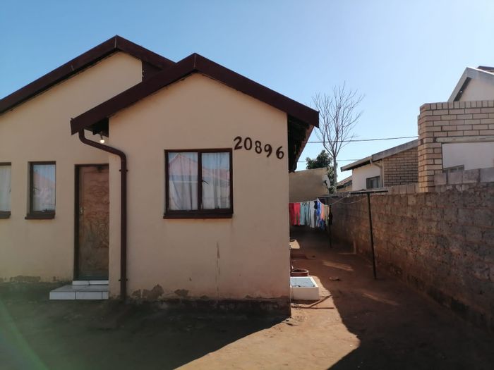 Property #2158044, House for sale in Vosloorus