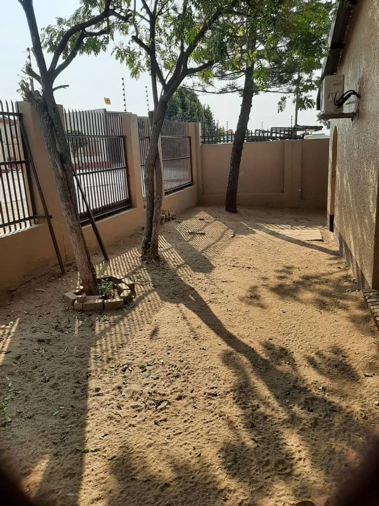 The front courtyard.