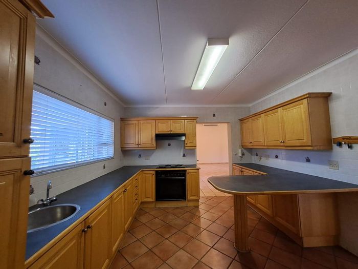 Property #2138731, House for sale in Klein Windhoek