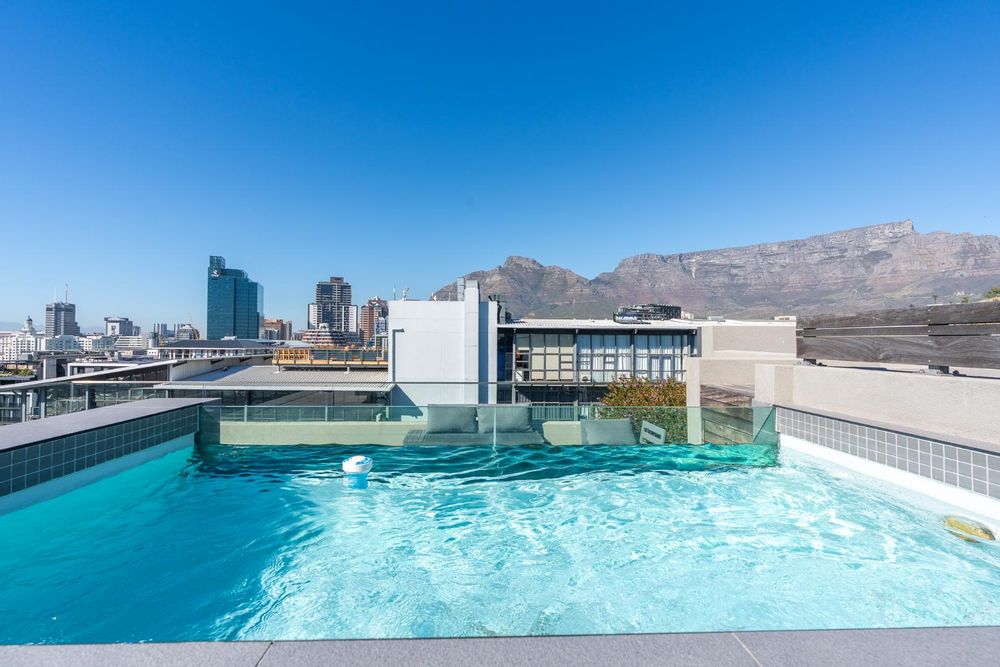 Private pool with Table Mountain views