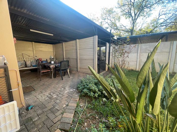 Property #2386298, Cottage Rental Monthly in Waverley