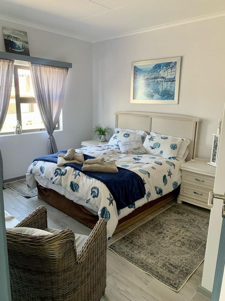 Bedroom 2- Overlooks back of the garden