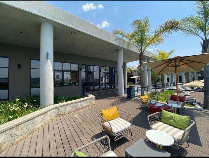 To Rent: Apartment in The Polofields with lifestyle centre, gym, and outdoor braai.