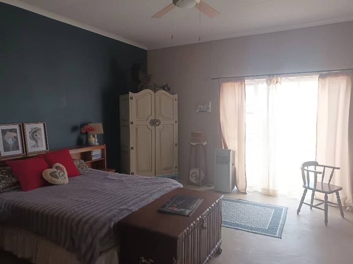 Property #2388837, House For Sale in Brakwater