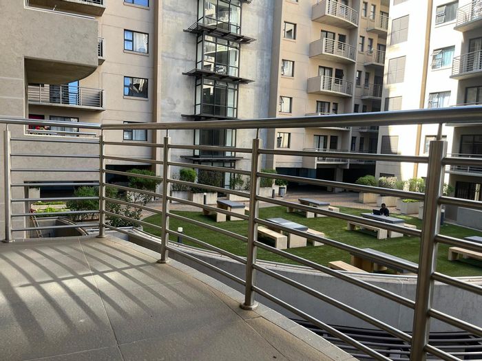 Cluster for Sale in Hatfield: 2 beds, security, amenities, near university.