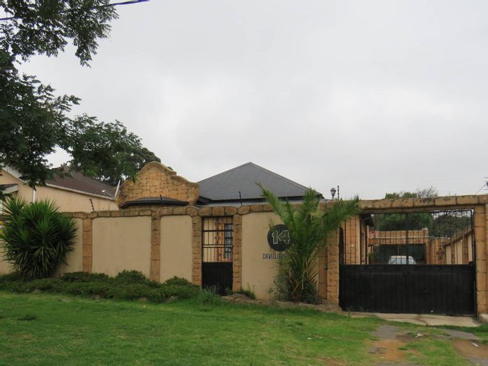 Property #2159715, House for sale in Turffontein