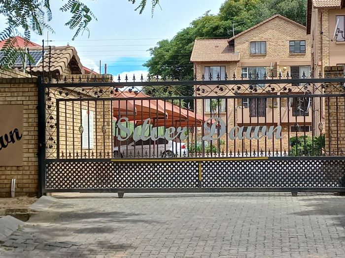 Property #1452616, Townhouse sold in Benoni Central