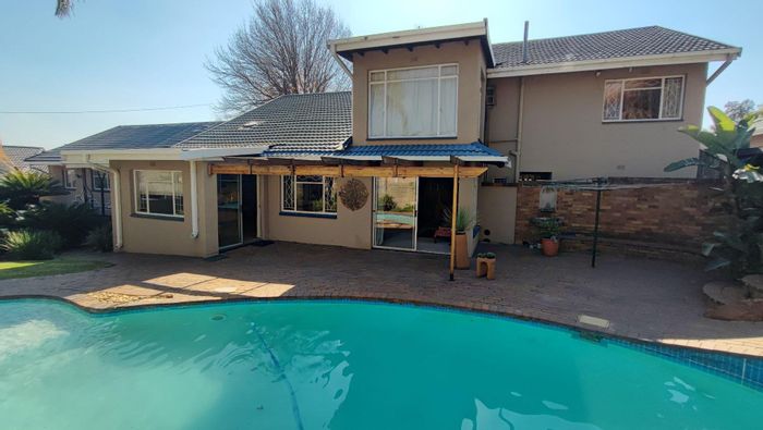 For Sale: Brackenhurst House with Pool, Koi Pond, Lapa, Borehole, and More!