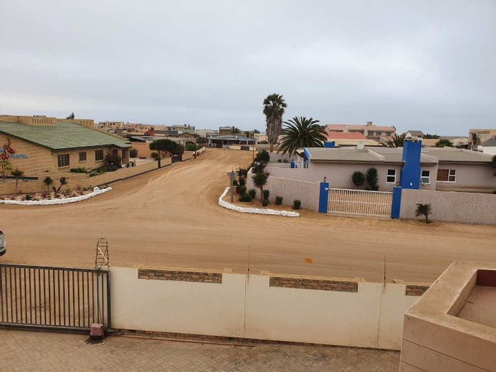 Property #2074238, Townhouse for sale in Henties Bay