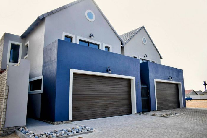 Property #2268643, Townhouse for sale in Swakopmund Ext 15