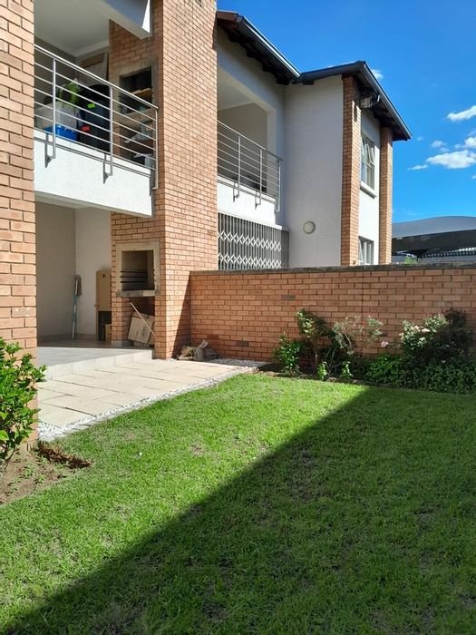 Property #2238411, Apartment for sale in Midrand Central