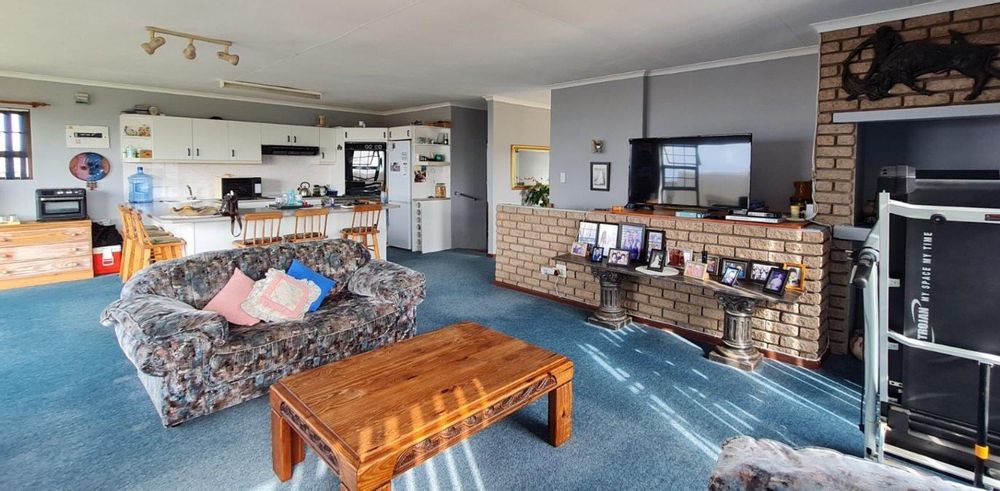 TV/Braai Room
