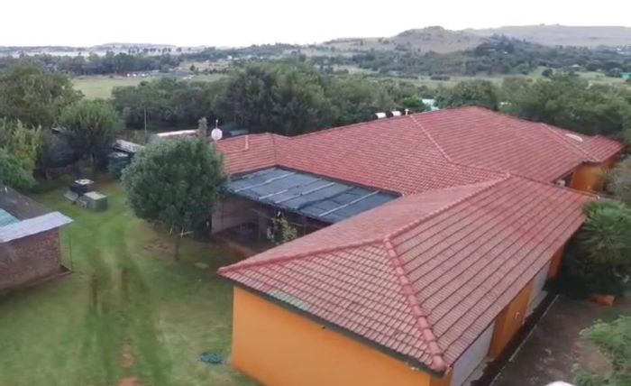 For Sale: Farm in Walkerville Central with staff rooms, dams, and solar power.