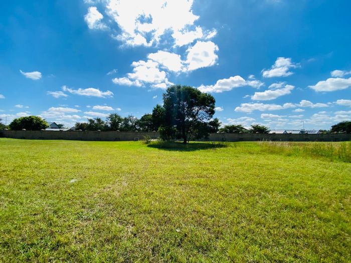 Prime Vacant Land for Sale in Silverwoods Country Estate - Secure, Family-Friendly Location!