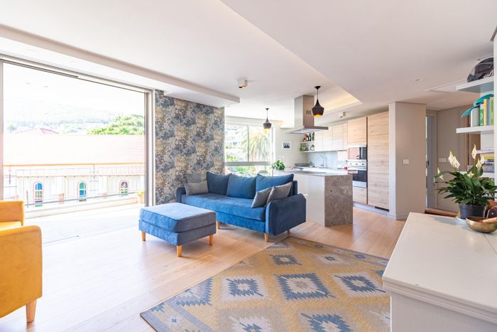 Property #2136928, Apartment for sale in Sea Point