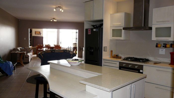 Property #2187622, Apartment rental monthly in Mile 4