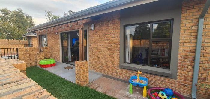 Property #2189078, Townhouse for sale in Raceview