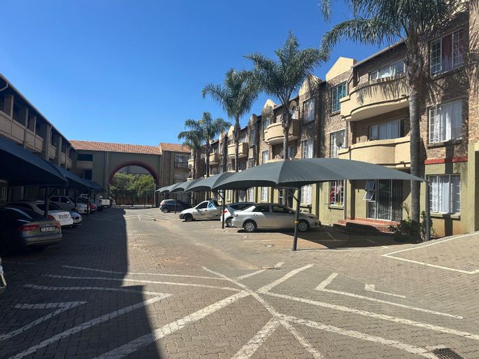 Property #2383267, Apartment For Sale in Amberfield