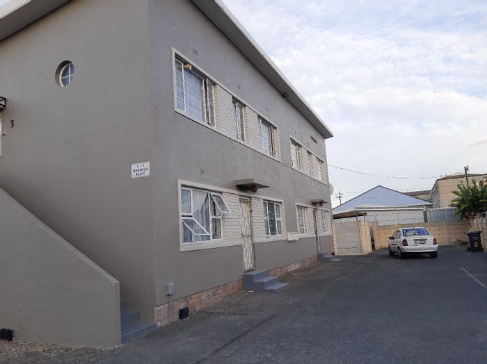 Spacious 2 Bedroom Apartment for Sale in Kempenville - Must-See!