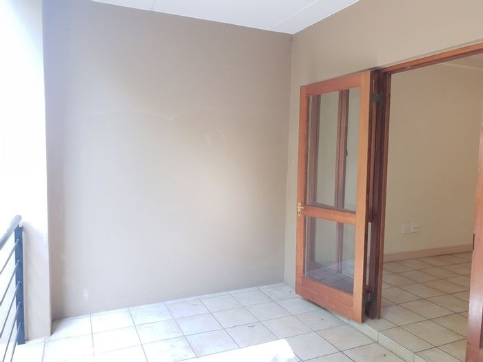 Property #1851780, Apartment rental monthly in Sandton Central