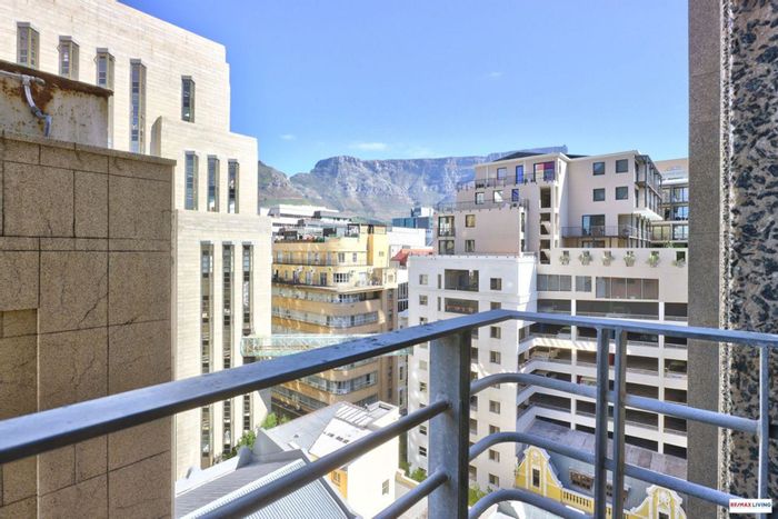Property #1422881, Apartment pending sale in Cape Town