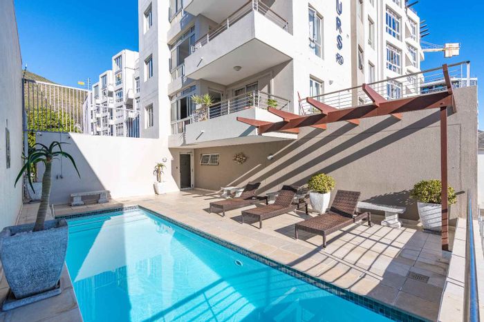 Property #2249308, Apartment for sale in Sea Point