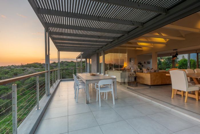 Property #2061606, House pending sale in Chapman's Bay Estate